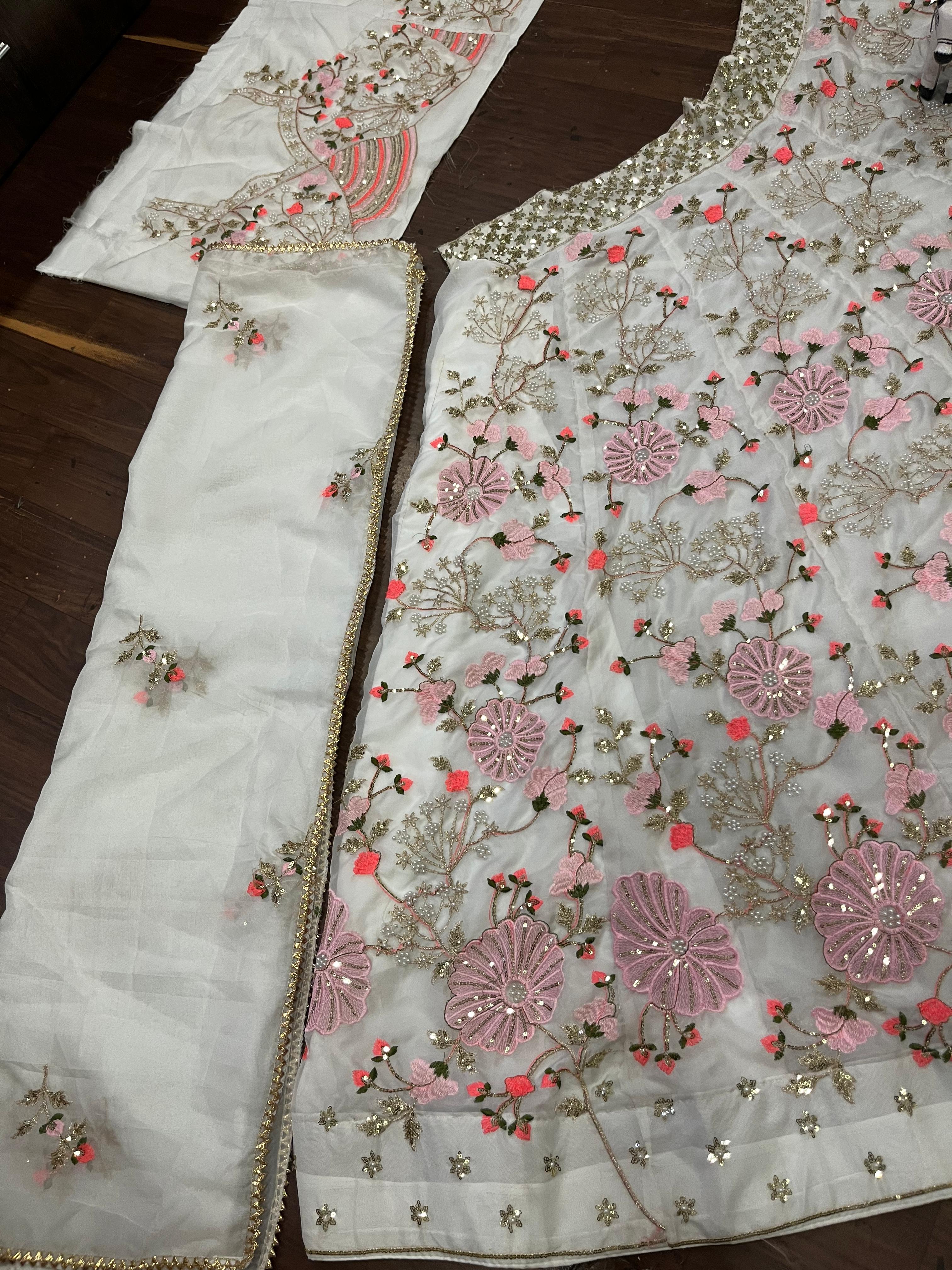 Luxury White Floral Embroidered Lehenga Choli Set