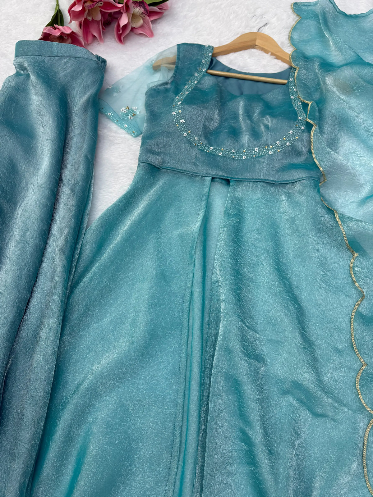 aqua front slit suit